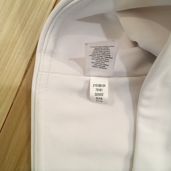 Athleta Fearless Mudra Capri Tight Leggings White - Picture 9 of 10